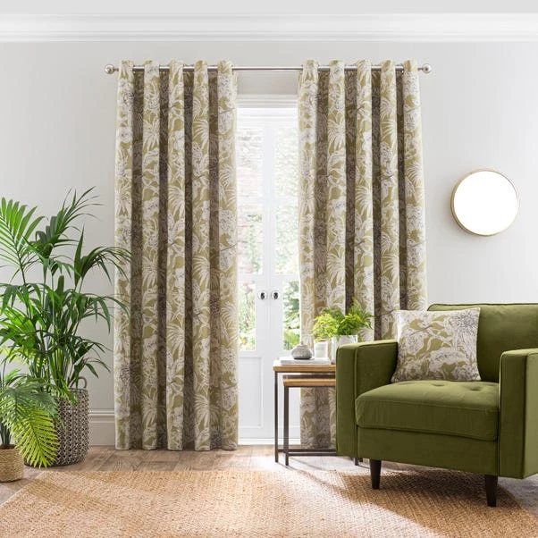 Dunelm Darwin Green Cushion - Image 3